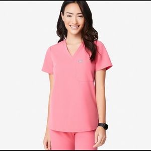 Figs neon pink scrub set
